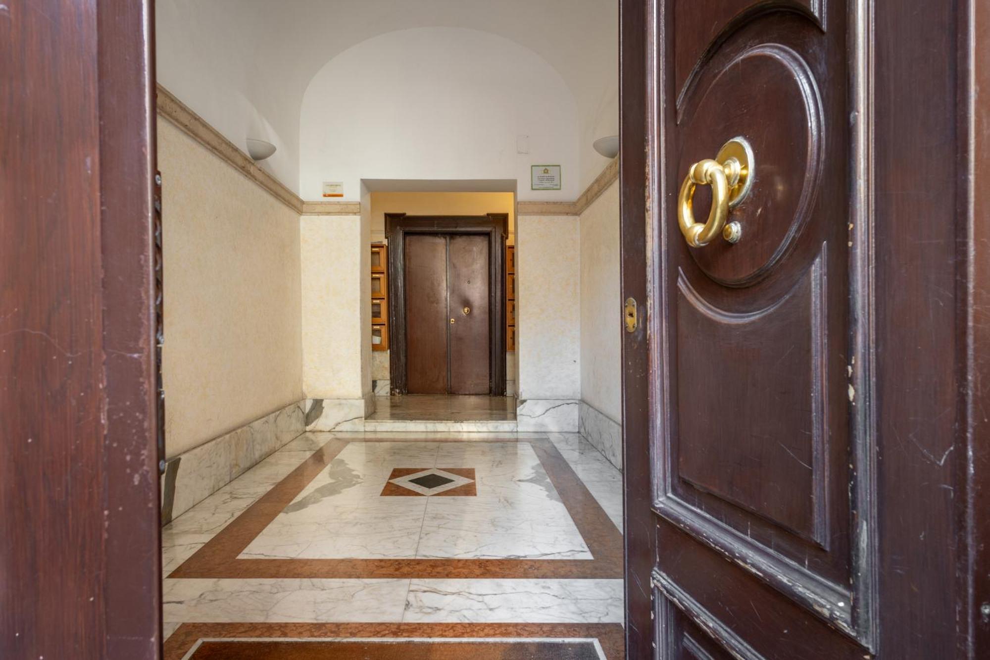 Your Elegant Loft At Termini Station Roma Ngoại thất bức ảnh
